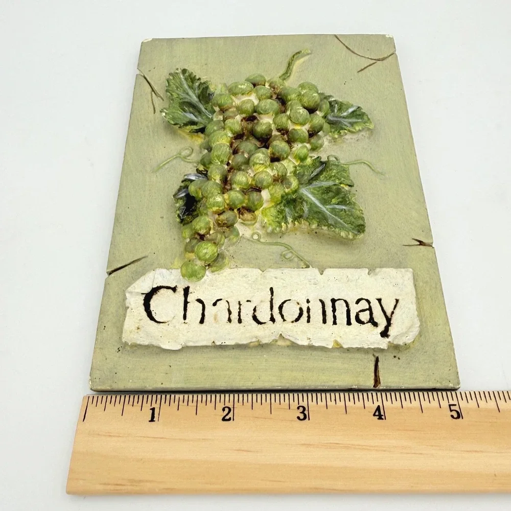 Vintage Wine Grape Wall Plaques‎ Set Pinot Gris Chardonnay Cabernet Decor
